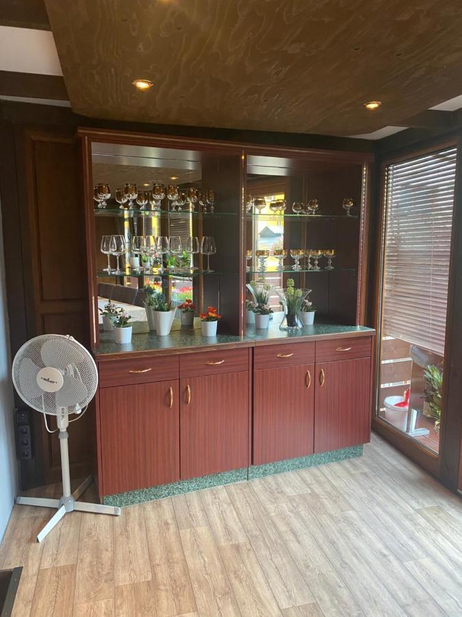 או Ferienwohnung Mit Terrasse מראה חיצוני תמונה
