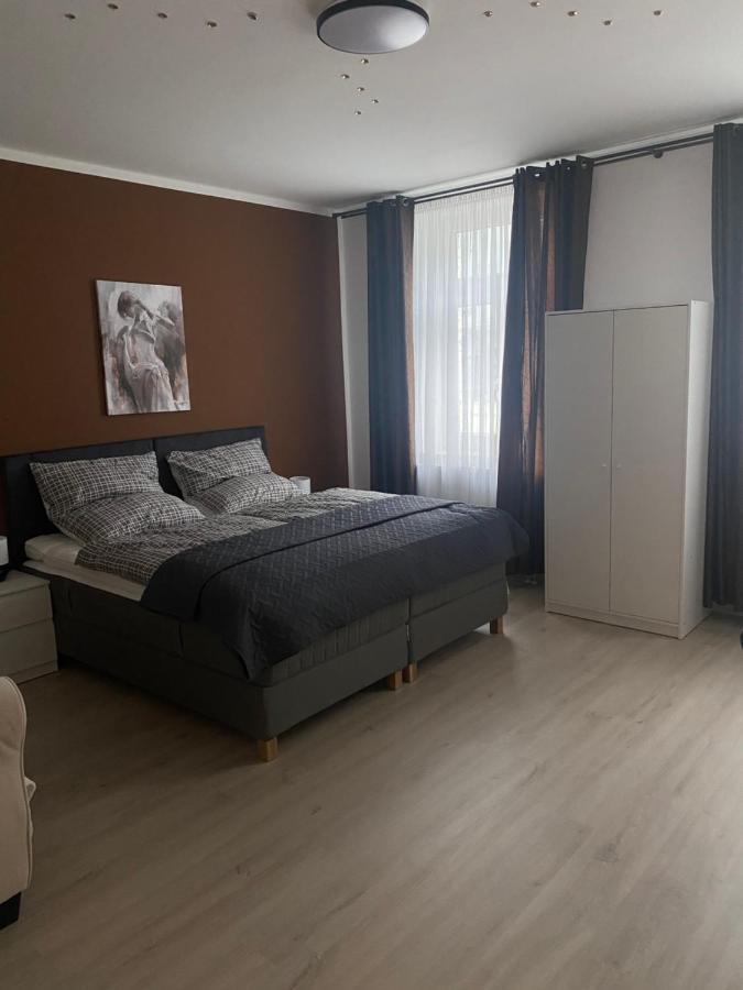 או Ferienwohnung Mit Terrasse מראה חיצוני תמונה